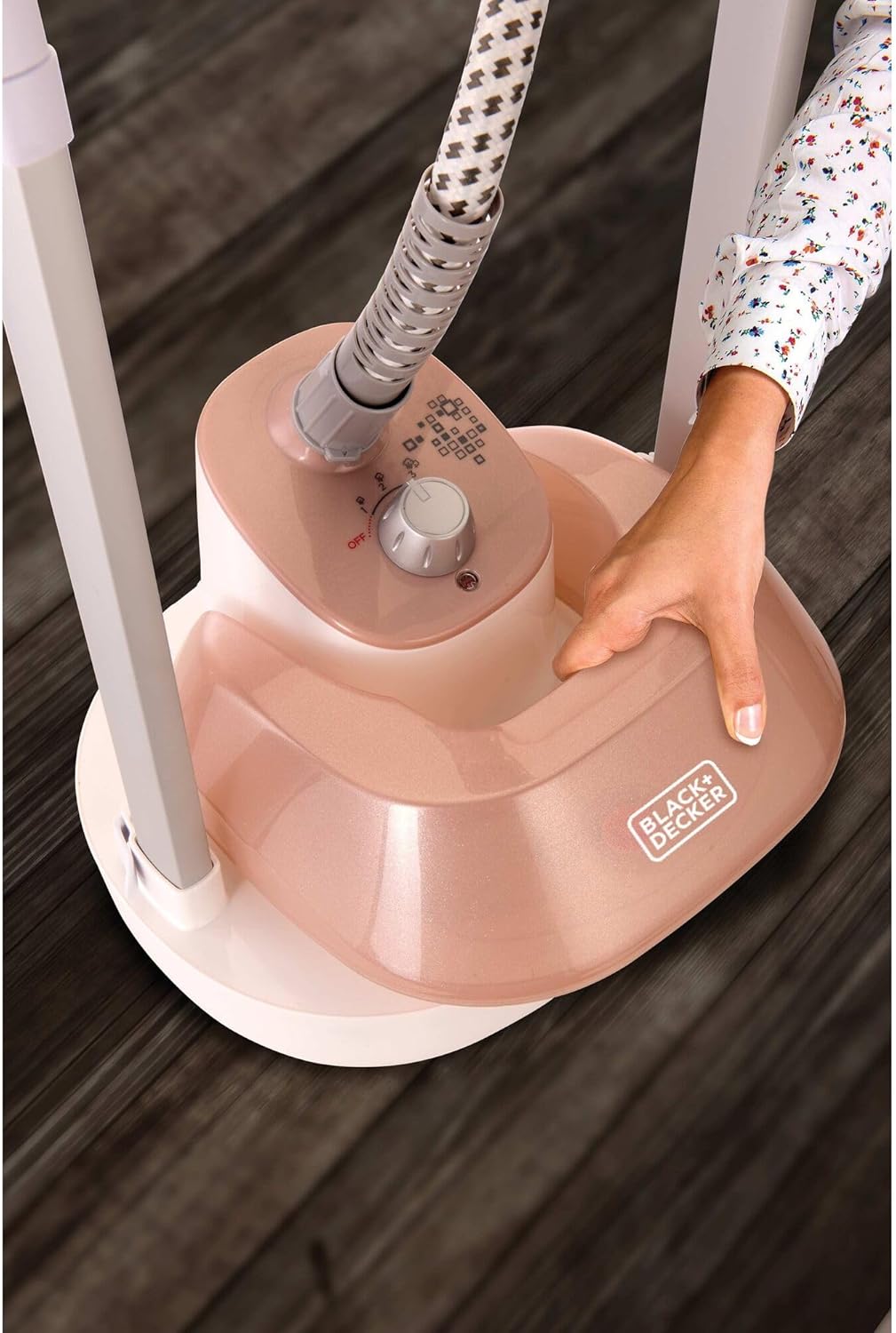 مكواة بخار عمودية بلاك آند ديكر 1785 وات , GSTM2050 - Blanco