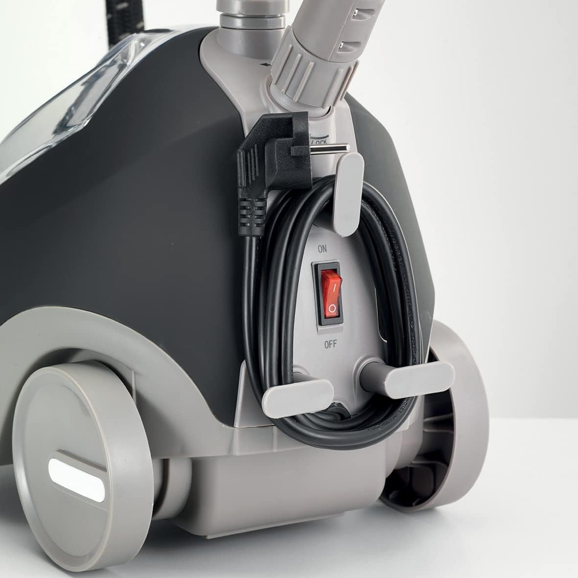 مكواة بخار عمودية كينوود 1500 وات بسعة 2 لتر. GSP65 - Blanco